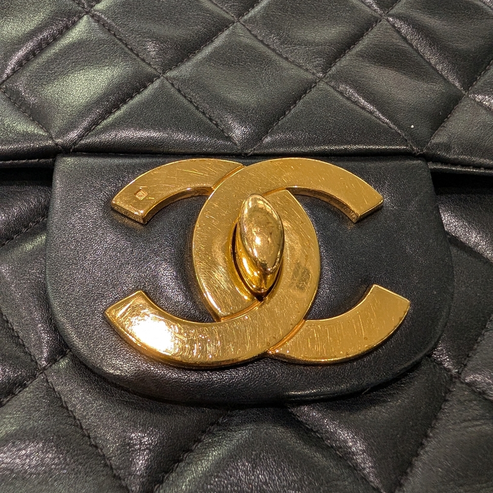 VINTAGE CHANEL Bag - Picture 2 of 11